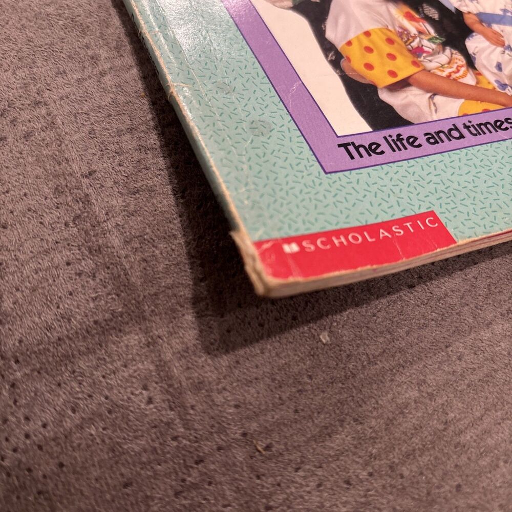 D.J.'S Full House Family Scrapbook 1992 1st Paperback Scholastic Candace Bure - Picture 13 of 16